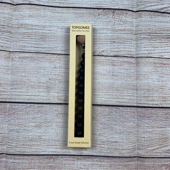 Lot of Two Silicone Beaded Pacifier/teether Holder Clips Black & Wood - Picture 2 of 8